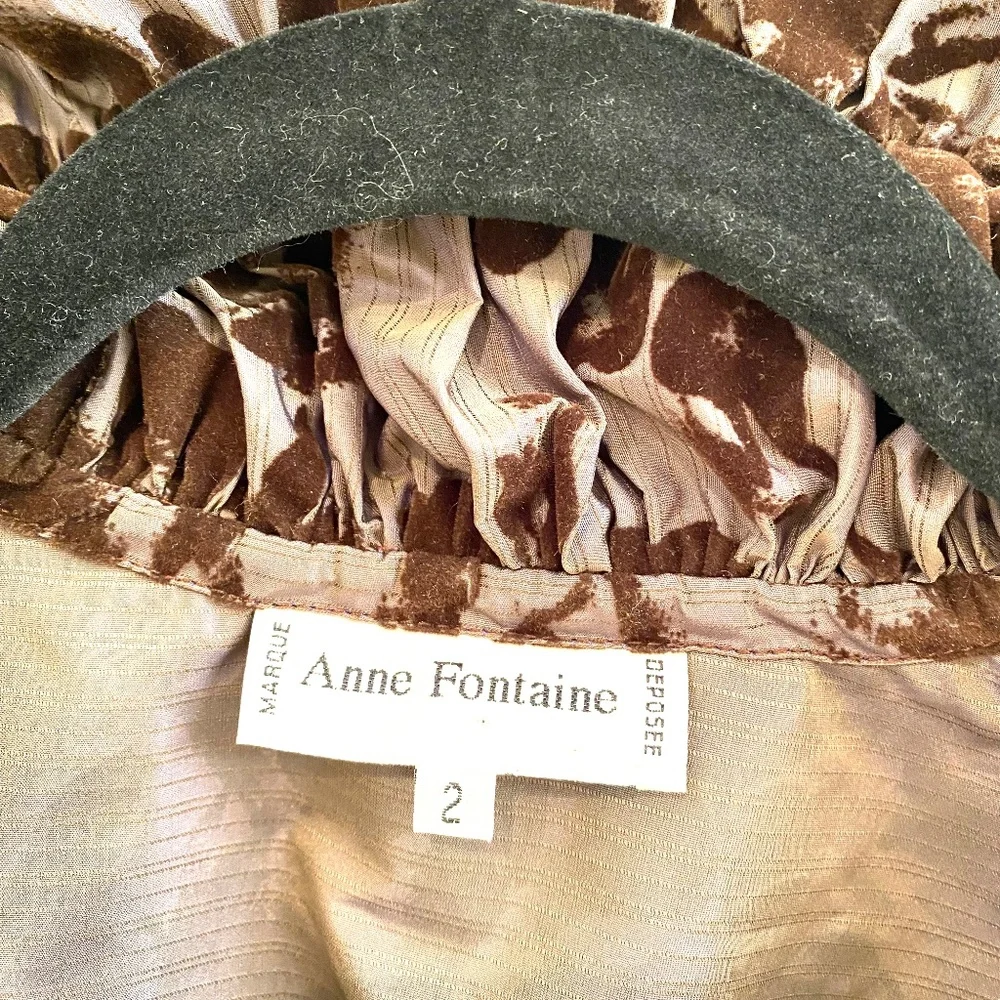 Anne Fontaine Taupe and Chocolate Floral Ruffle-Collar Blouse - Picture 3 of 3